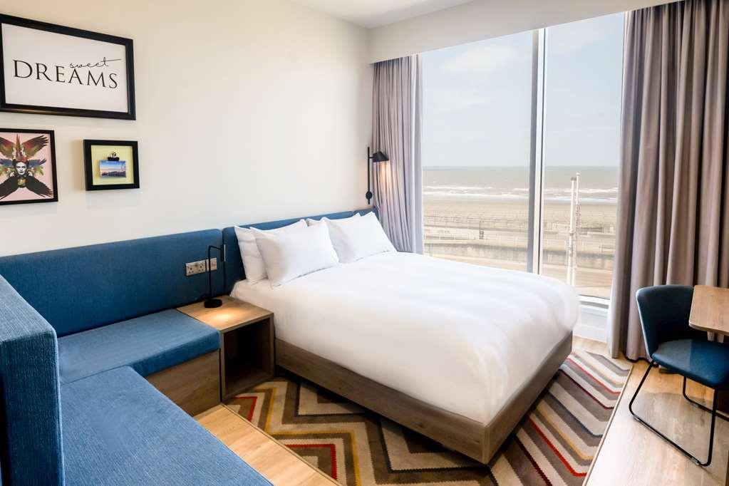 Hampton By Hilton Blackpool Room photo