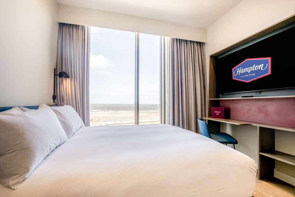 Hampton By Hilton Blackpool Room photo