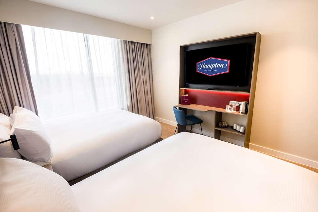 Hampton By Hilton Blackpool Room photo