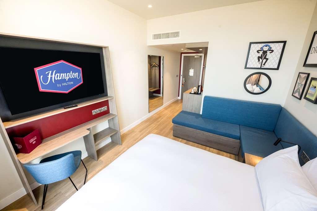 Hampton By Hilton Blackpool Room photo