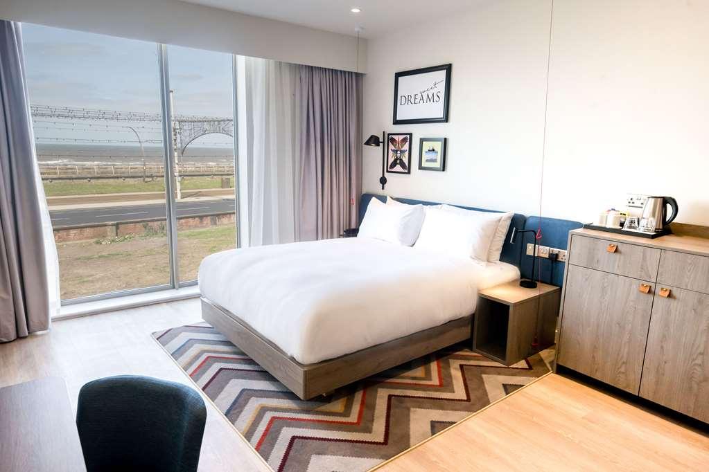 Hampton By Hilton Blackpool Room photo